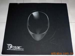 【上海桌墊工廠專業(yè)生產(chǎn)數(shù)碼產(chǎn)品廣告品,照相機(jī)臺墊,鏡頭廣告桌墊】價格_廠家 - 中國供應(yīng)商