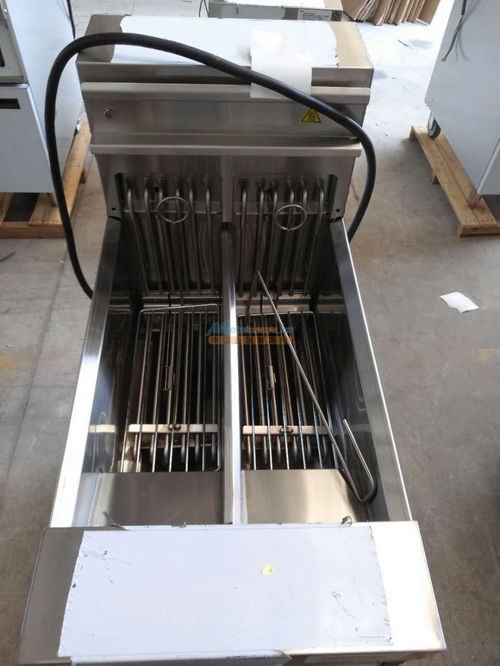 晉豪電炸爐 高效單缸雙篩設(shè)計(jì)，助力快餐行業(yè)標(biāo)準(zhǔn)化烹飪